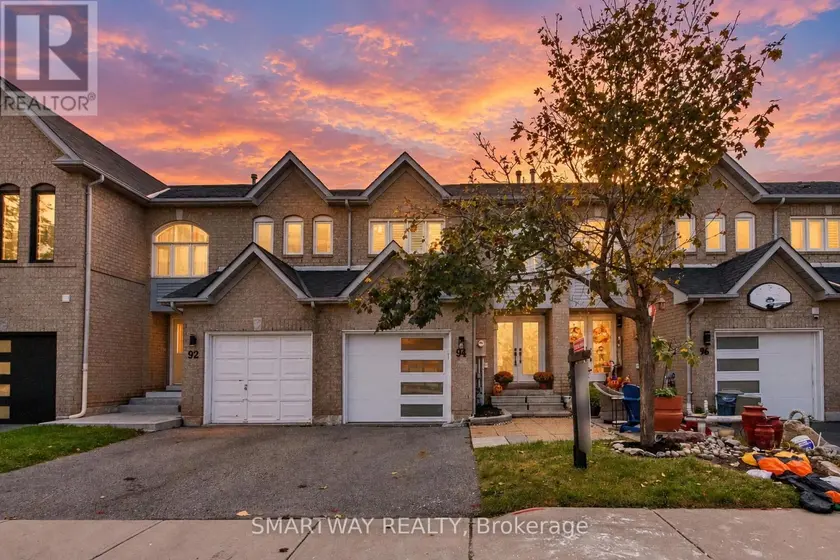 Townhouse at 94 GOLDENLIGHT CIRCLE, Brampton