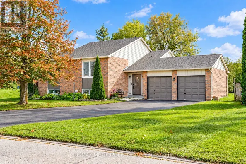 Detached at 1 HERRIOT STREET, Caledon