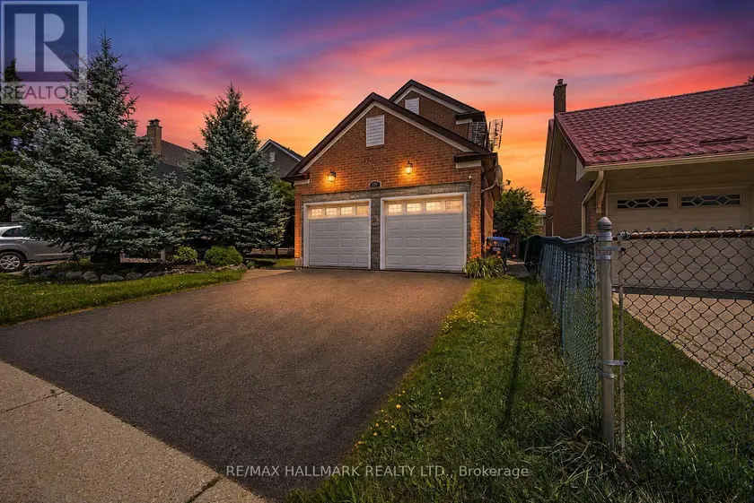 Detached at 329 KINGSBRIDGE GARDEN CIRCLE, Mississauga