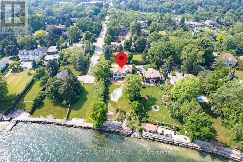 Detached at 7 THIRD LINE, Oakville