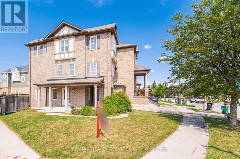 Townhouse at 6 VIEWFORTH ROAD, Brampton