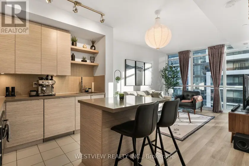 Apartment at 906 - 59 ANNIE CRAIG DRIVE, Toronto