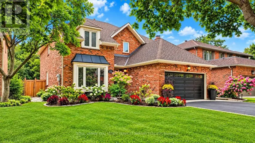 Detached at 1012 OAK MEADOW ROAD, Oakville