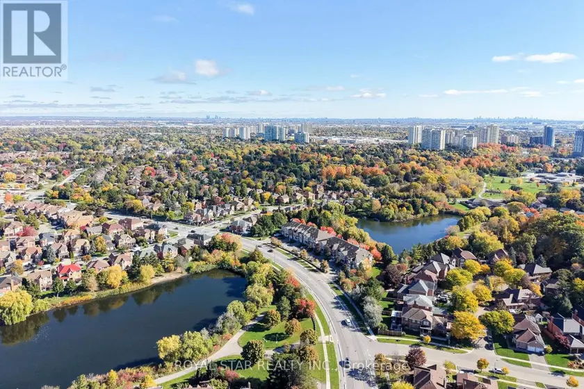 Townhouse at 479 VODDEN STREET E, Brampton