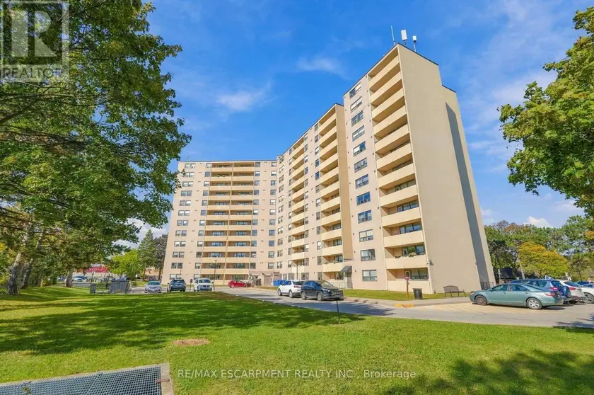 Apartment at 1111 - 700 DYNES ROAD, Burlington