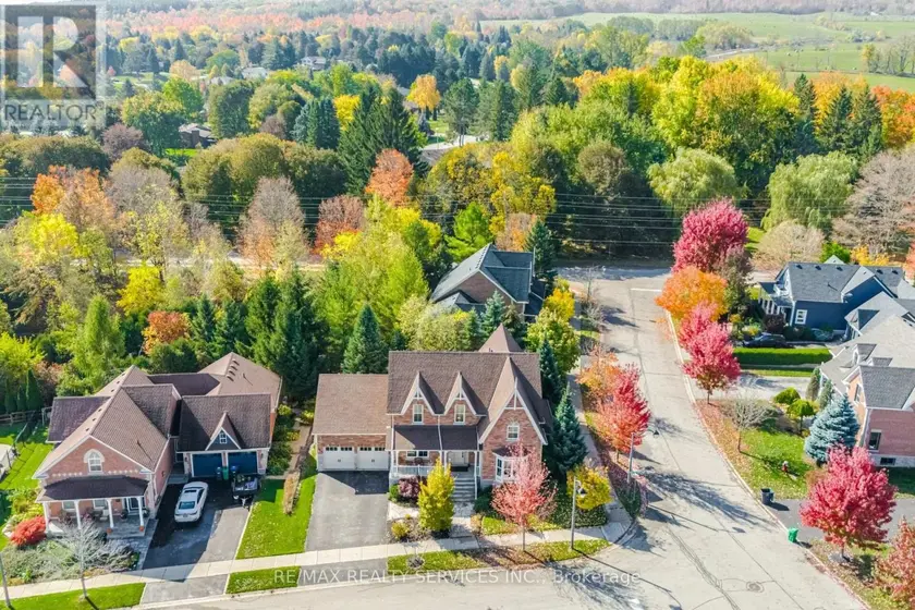 Detached at 76 NORTH RIVERDALE DRIVE, Caledon