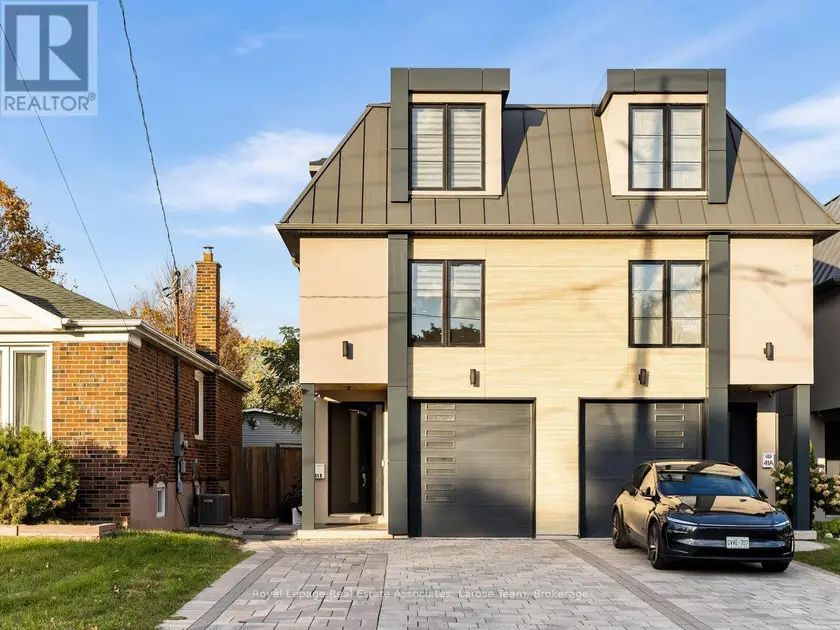 Semi-Detached/Link at 41 B MAPLE AVENUE N, Mississauga