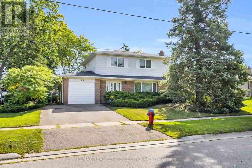 Detached at 11 DAWSON CRESCENT, Halton Hills