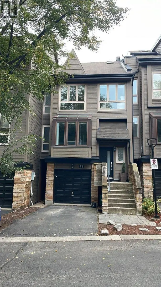 Townhouse at 13 - 1120 QUEENS AVENUE, Oakville