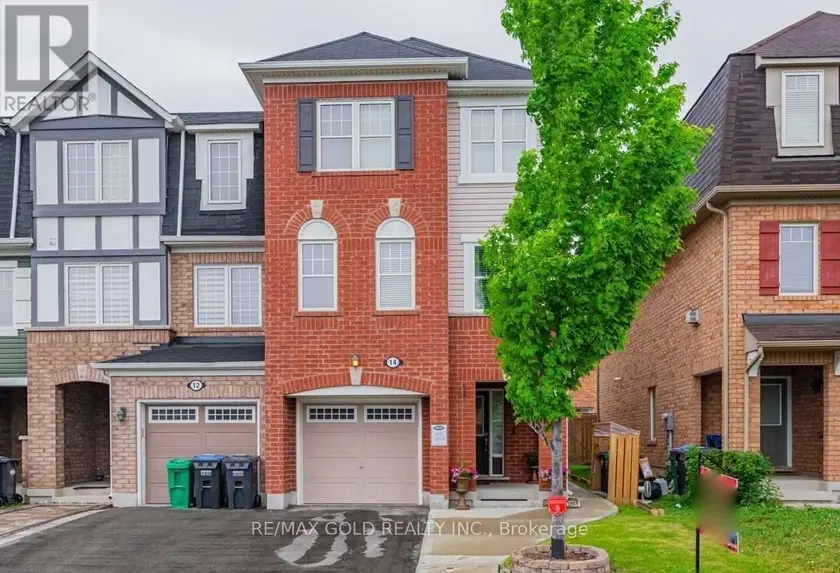 Townhouse at 14 MEMORY LANE