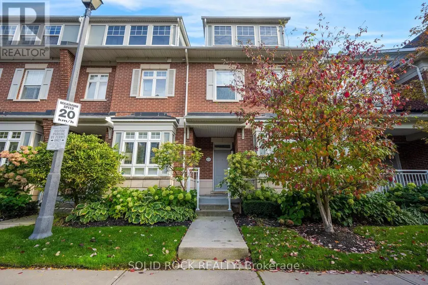 Townhouse at 13 COMPASS WAY, Mississauga