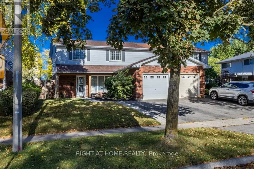 Semi-Detached/Link at 1247 NOTTINGHAM AVENUE, Burlington