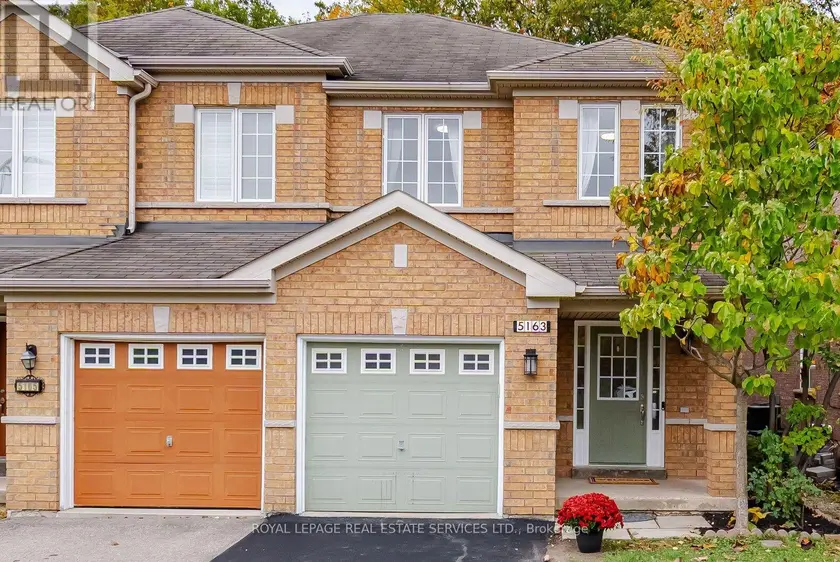 Semi-Detached/Link at 5163 PRESERVATION CIRCLE, Mississauga