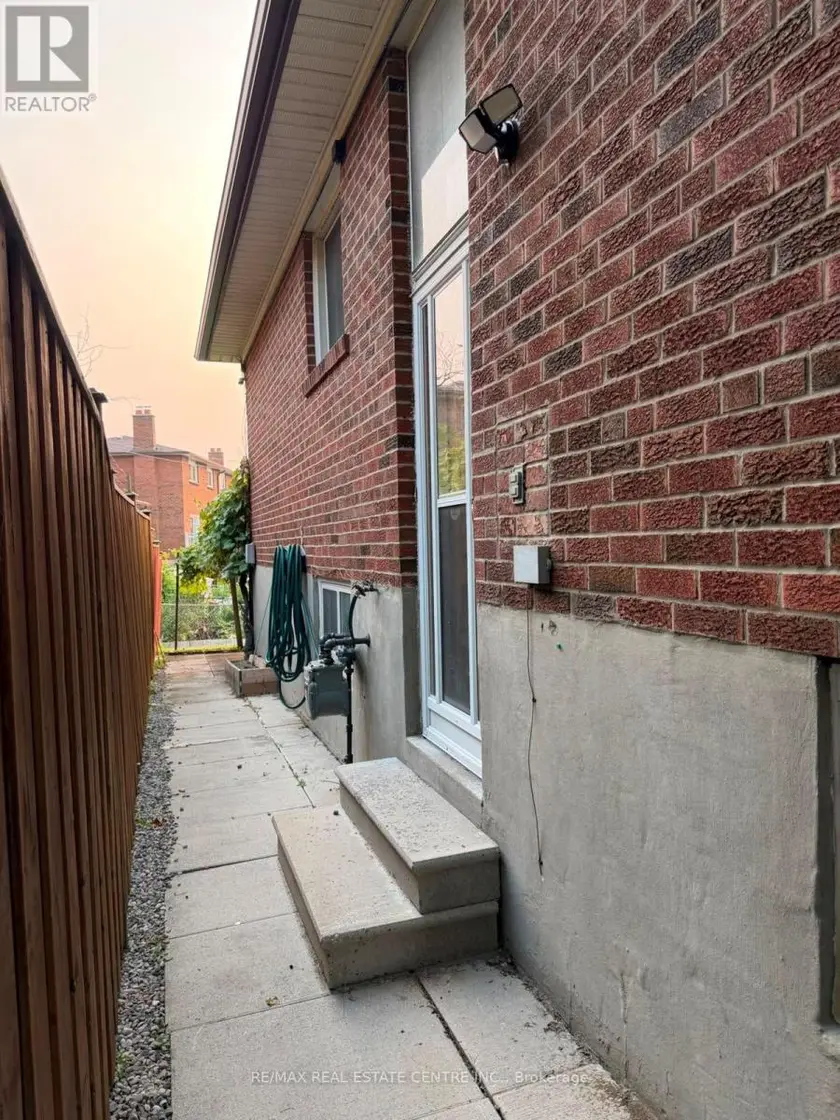 Semi-Detached/Link at BASEMENT - 82 SHARPECROFT BOULEVARD, Toronto