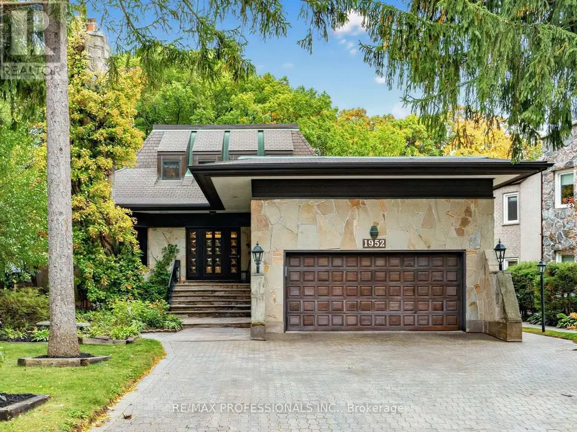 Detached at 1952 LAPAD COURT, Mississauga