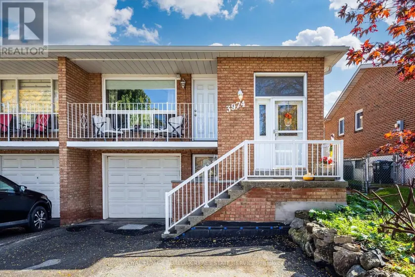 Semi-Detached/Link at 3974 MIDHURST LANE, Mississauga