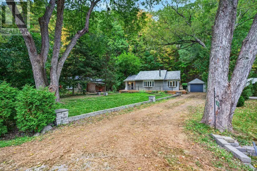 Detached at 1301 HIDDEN VALLEY ROAD, Burlington
