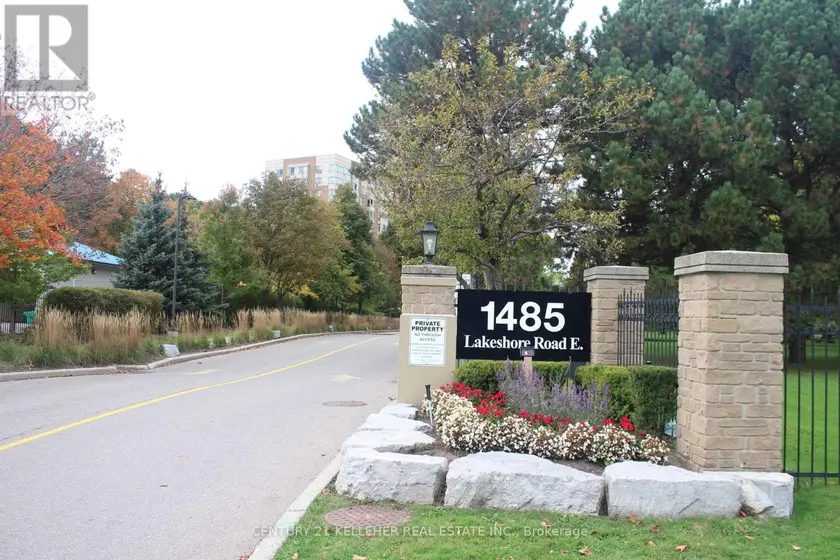 Apartment at 518 - 1485 LAKESHORE RD. E, Mississauga