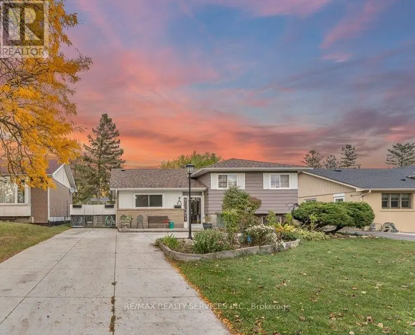 Detached at 53 WINDERMERE COURT, Brampton
