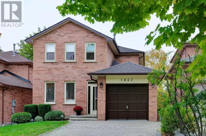 Detached at 1027 SERDICA COURT, Mississauga