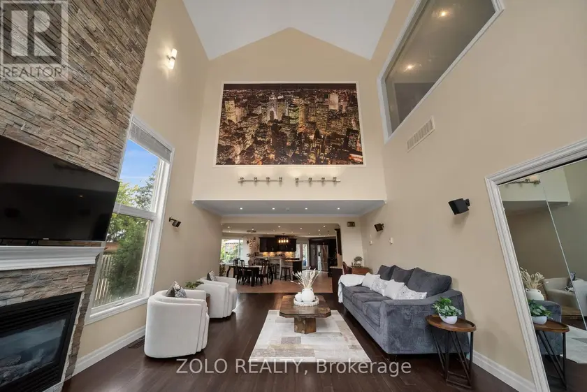 Detached at 6911B HICKLING CRESCENT, Mississauga