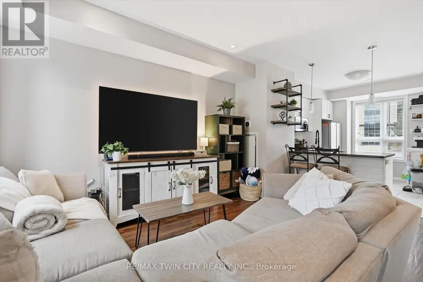 Townhouse at 9 - 5030 CORPORATE DRIVE, Burlington