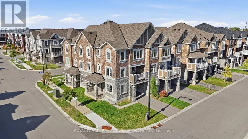 Townhouse at 998 BALSAM COURT, Milton
