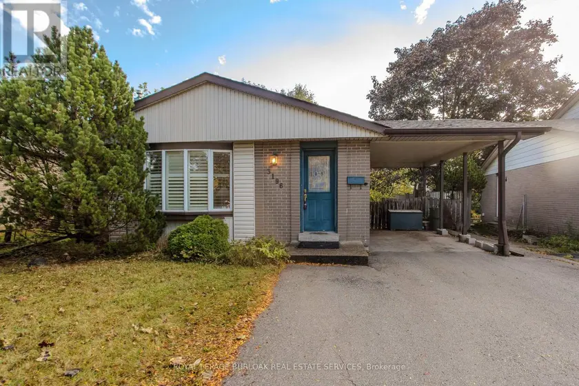 Detached at 3196 CENTENNIAL DRIVE, Burlington