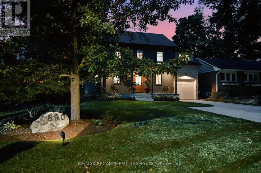 Detached at 890 FOREST GLEN AVENUE, Burlington
