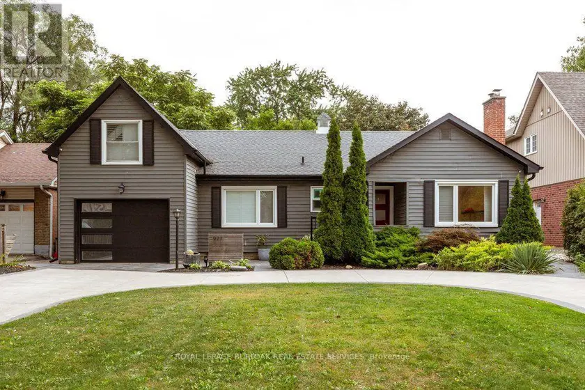 Detached at 977 LONG DRIVE, Burlington