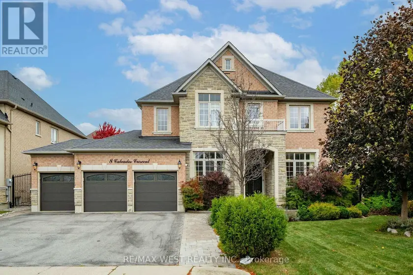 Detached at 8 CALVADOS CRESCENT, Brampton