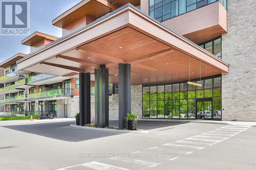 Apartment at 321 - 1575 LAKESHORE ROAD W, Mississauga