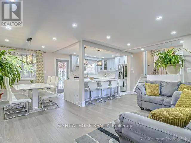 Detached at 1179 QUEENS AVENUE, Oakville