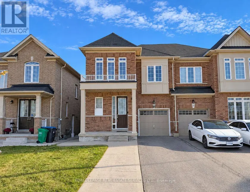 Semi-Detached/Link at 39 VEZNA CRESCENT, Brampton