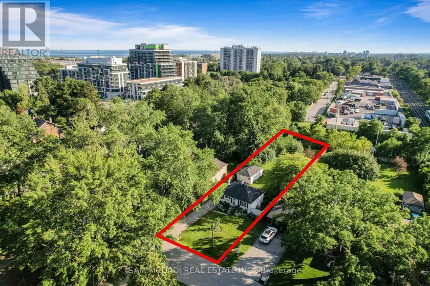 Detached at 1088 CHERRIEBELL ROAD, Mississauga