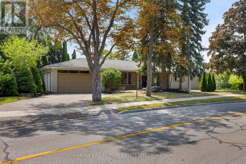 Detached at 215 EDENBRIDGE DRIVE, Toronto