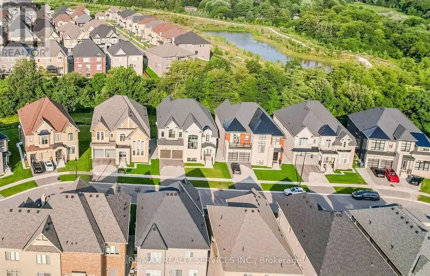 Detached at 100 DAIRYMAID ROAD, Brampton