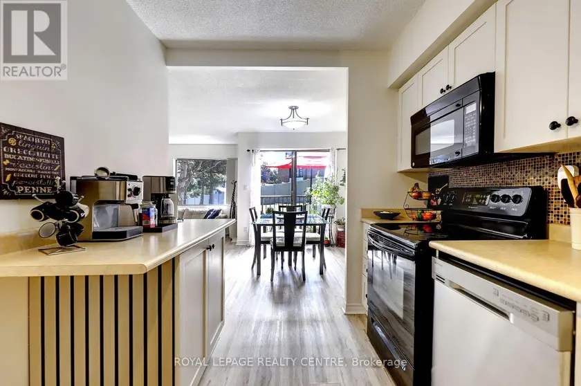 Apartment at 201 - 1000 CEDARGLEN GATE, Mississauga