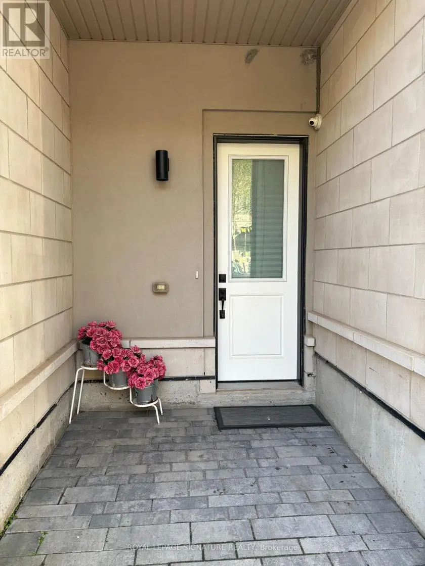 Townhouse at 3070 GEORGE SAVAGE AVENUE, Oakville