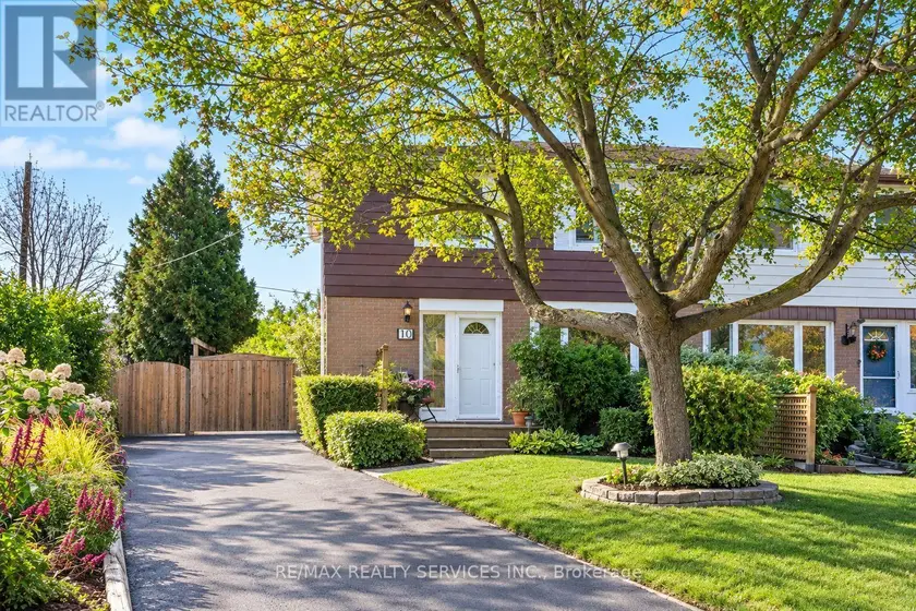 Semi-Detached/Link at 10 DANESBURY CRESCENT, Brampton