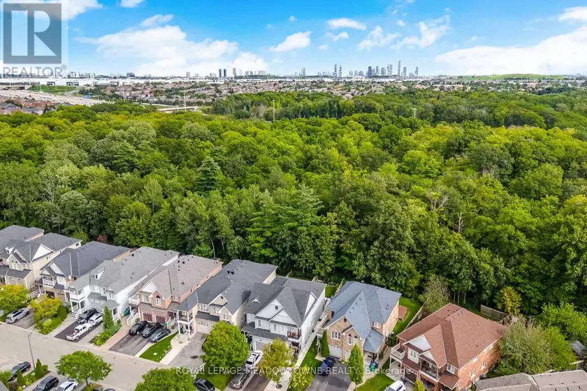 Semi-Detached/Link at 6623 BLACKHEATH LOWER RIDGE, Mississauga
