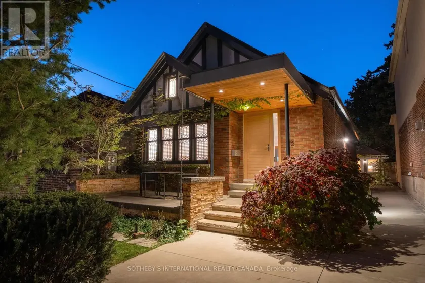 Detached at 16 SUNNYBROOK ROAD, Toronto