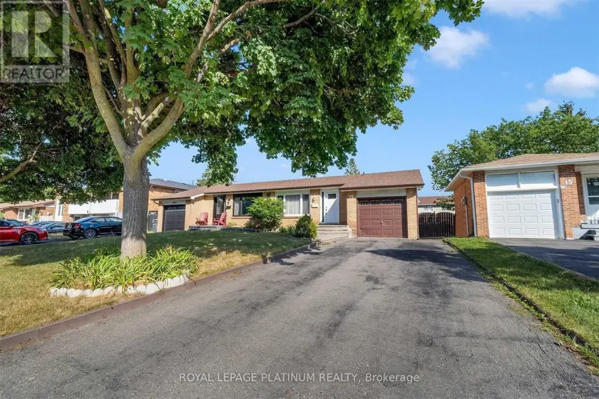 Semi-Detached/Link at MAIN - 13 MANITOU CRESCENT, Brampton