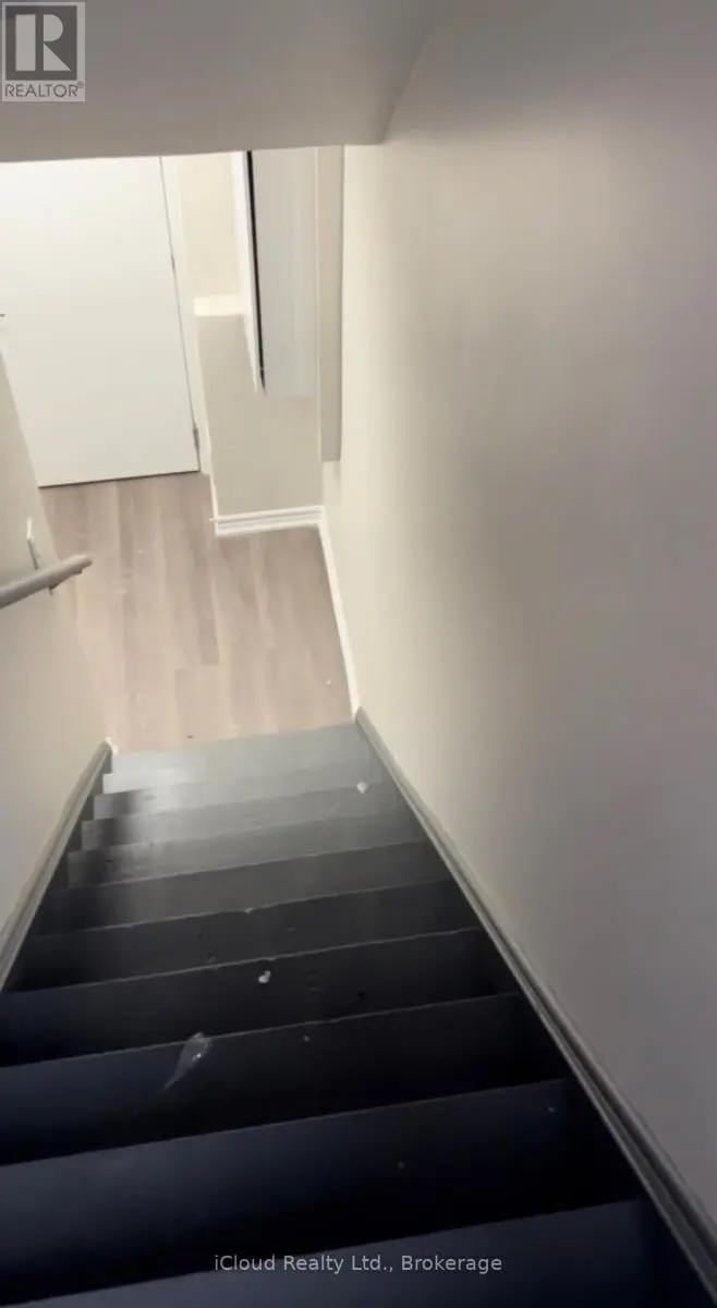 Detached at 5473 RED BRUSH DRIVE, Mississauga