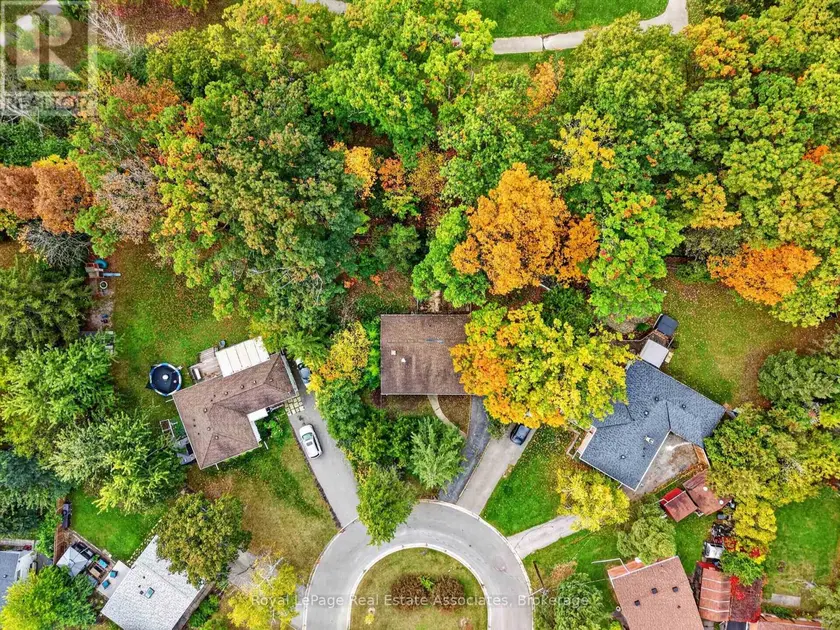 Detached at 1340 MOUNTAIN GROVE AVENUE, Burlington