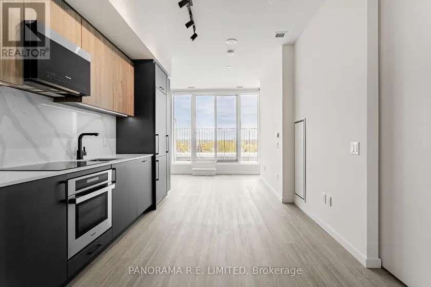 Apartment at PH817 - 689 THE QUEENSWAY, Toronto