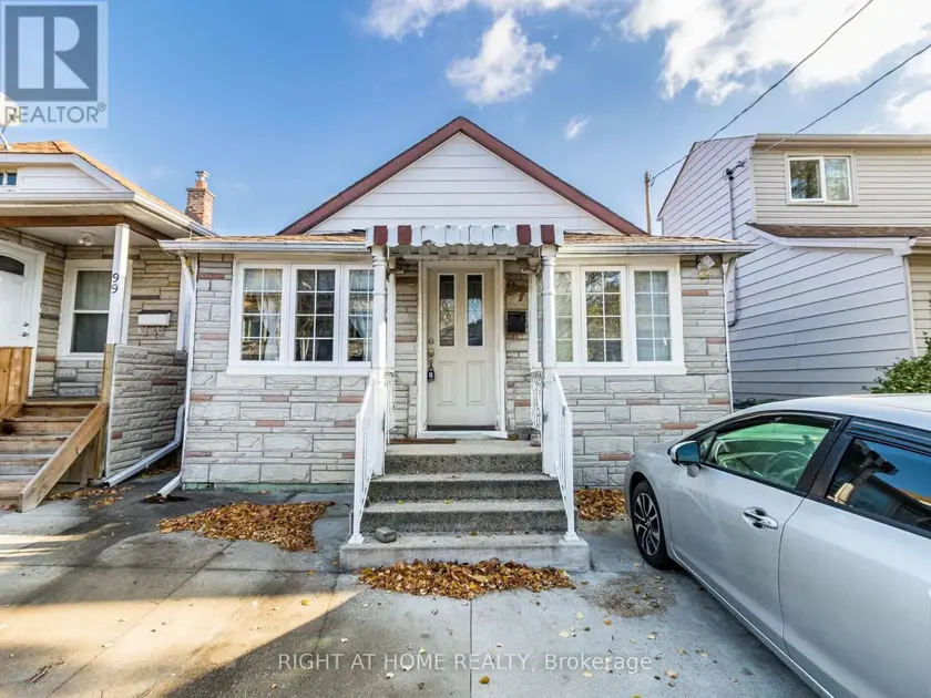 Detached at 97 TWENTY NINTH STREET, Toronto