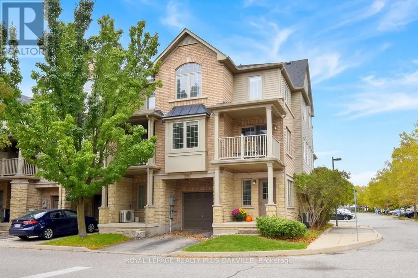 Townhouse at 621 BUDGEON COMMON, Burlington