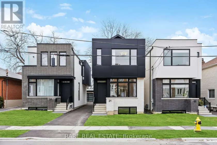 Detached at 21 TWENTY NINTH STREET, Toronto