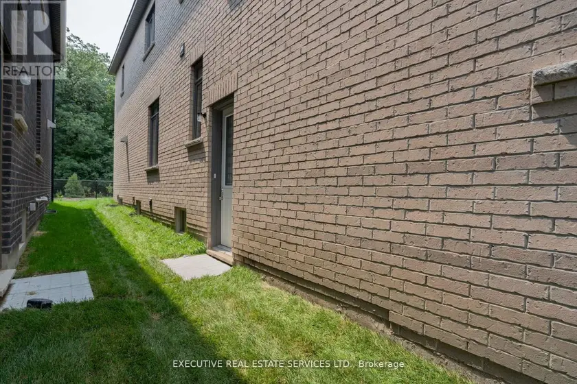 Detached at 158 PETCH AVENUE, Brampton